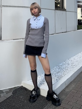 「EMODA（エモダ）のアイテム（ローファー）」を使った、小宮山真代さん（レディース・156cm）の秋コーディネート