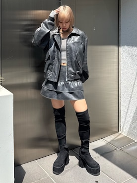 「アイテム（ブルゾン、グレー系）」を使った、小宮山真代さん（レディース・156cm）の秋コーディネート