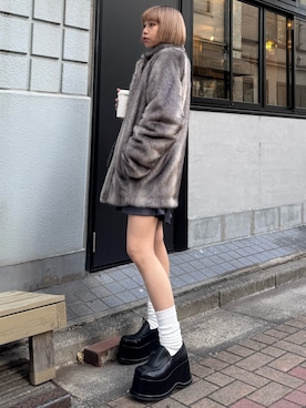 小宮山真代さんの（EMODA | エモダ）を使ったコーディネート