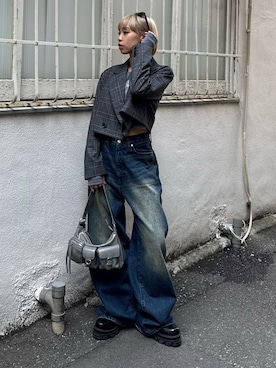 「EMODA（エモダ）のアイテム（ハンドバッグ）」を使った、小宮山真代さん（レディース・156cm）の秋コーディネート