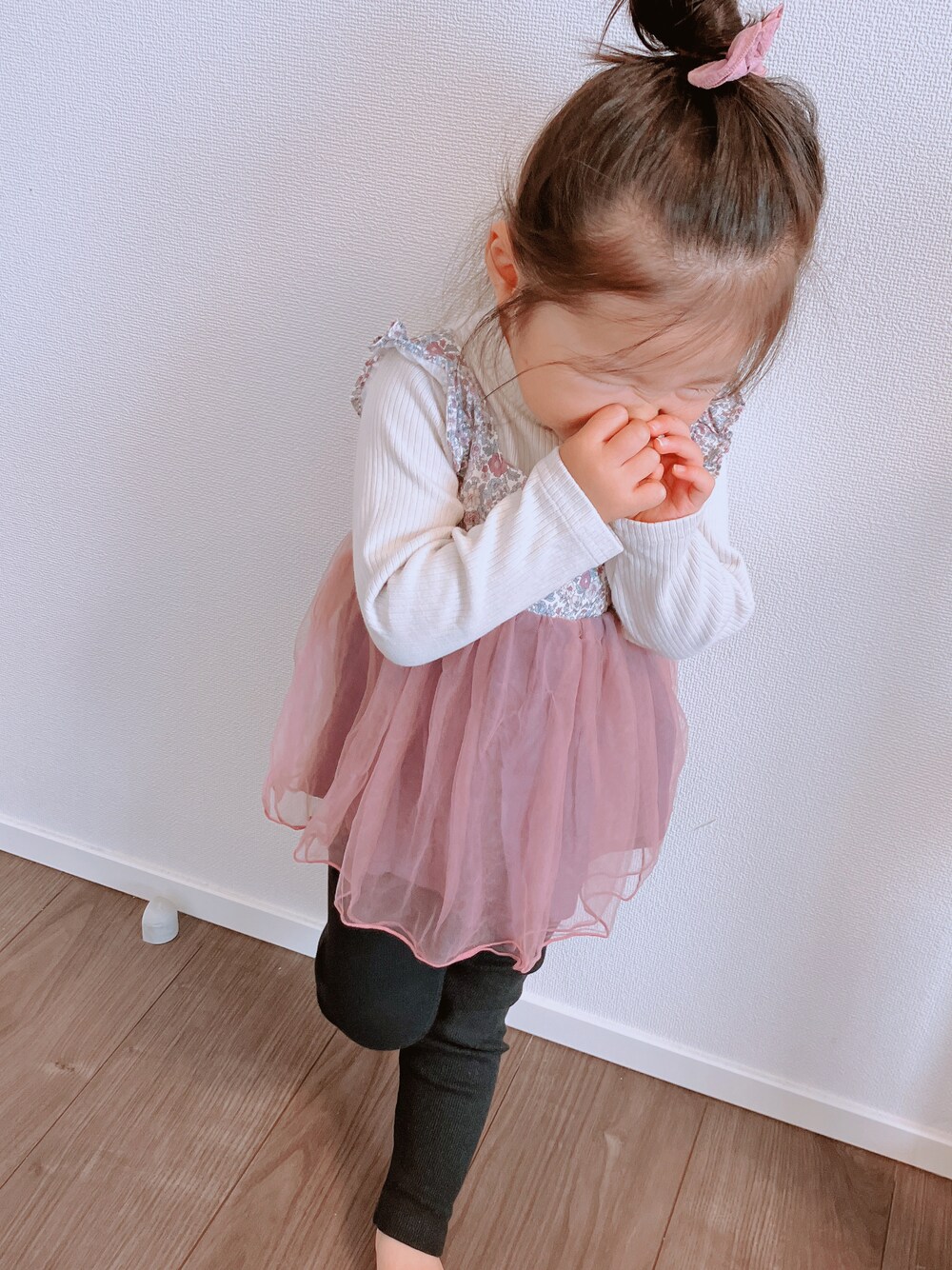 「休日スタイル、秋コーデ、キッズコーデ、2歳、女の子コーデ、むすめふく」｜「西松屋のアイテム（その他パンツ、ブラック系）」を使った、nagiさん（キッズ・90cm）の秋コーディネートの1枚目の写真