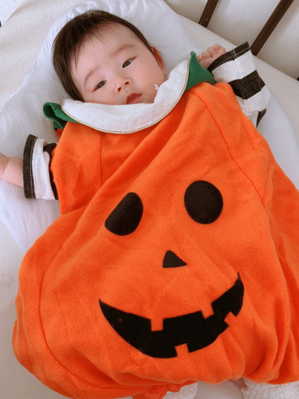 「WEARハロウィン2022、キッズファッション、ハロウィン、ハロウィンコーデ、仮装、ムスメとお出かけ、女の子、ジャックオーランタン」｜「楽天のアイテム（トップス、オレンジ系）」を使った、nagiさん（キッズ・90cm）の秋コーディネートの1枚目の写真