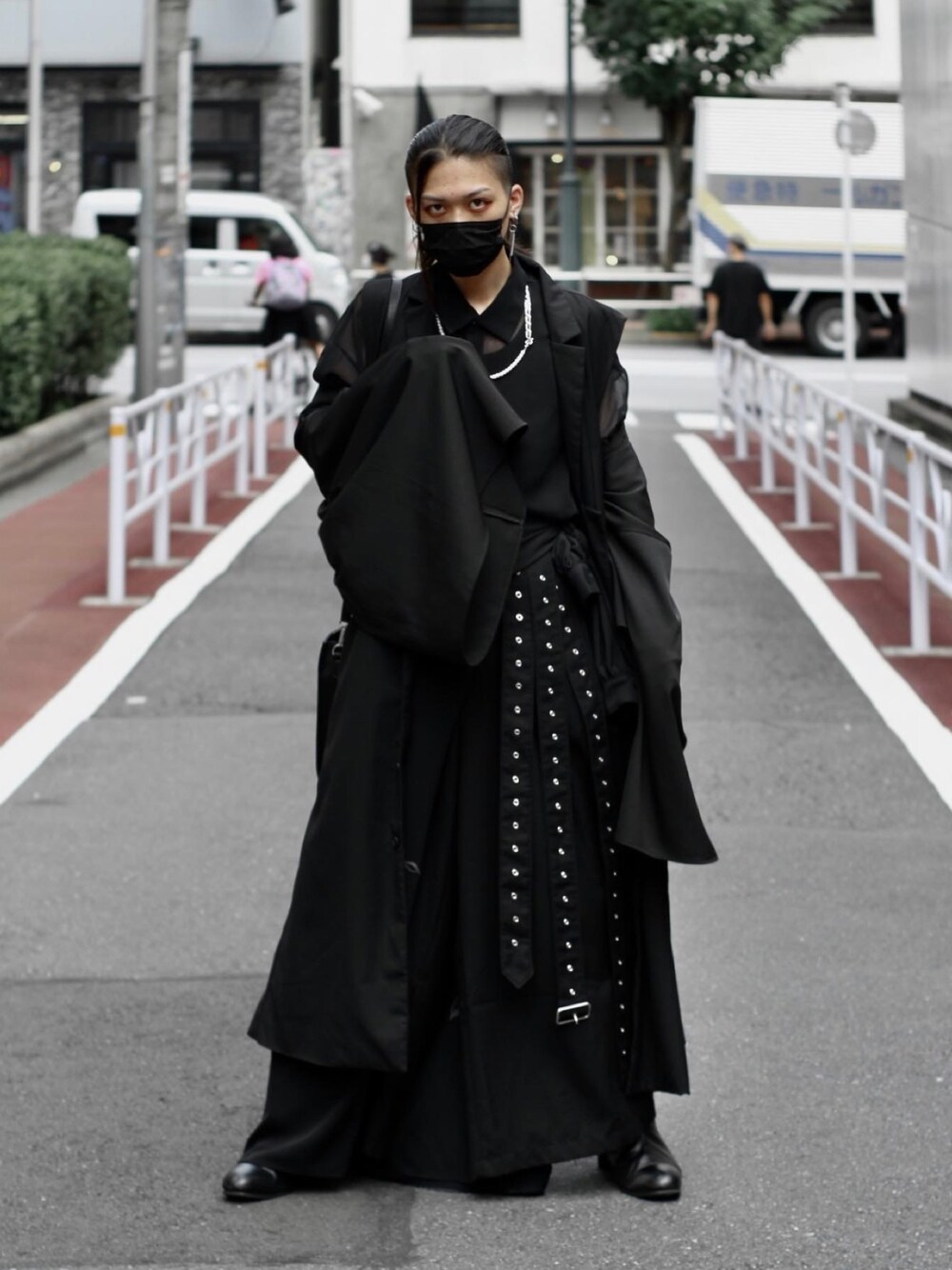 notconventional square neck gilet