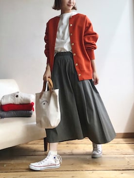 「アイテム（カーディガン/ボレロ、オレンジ系）」を使った、kanayanさん（レディース・159cm）の秋コーディネート