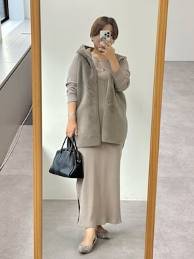 「アイテム（パンプス、グレー系）」を使った、RIVE DROITE officialさん（レディース・161cm）の秋コーディネート