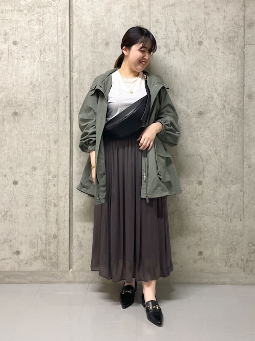 RIVE DROITE本部RIVE DROITE officialさんのスカートを使った  