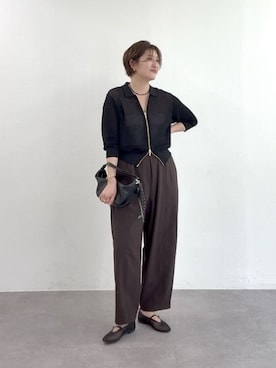 「アイテム（チャーム）」を使った、RIVE DROITE officialさん（レディース・165cm）の春コーディネート