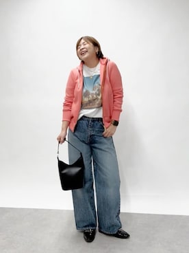 「春カラー」｜「アイテム（パーカー）」を使った、RIVE DROITE officialさん（レディース・165cm）の冬コーディネート