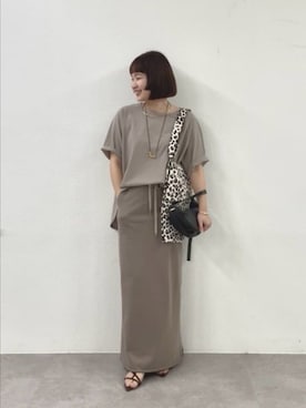 RIVE DROITE officialさんのコーディネート