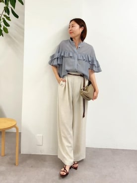 「RIVE DROITE（リヴドロワ）のアイテム（パンツ）」を使った、RIVE DROITE officialさん（レディース・160cm）の春コーディネート