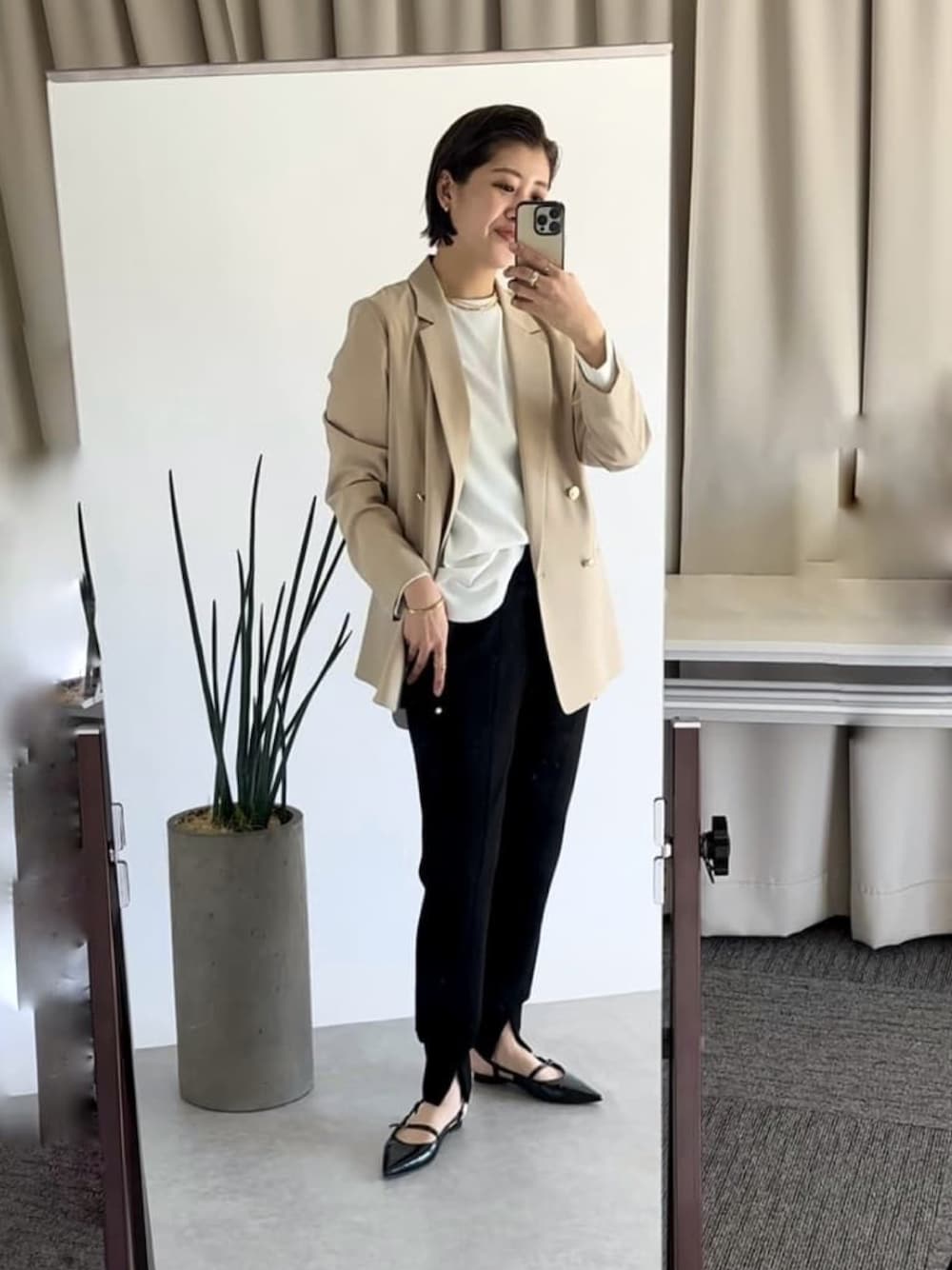 RIVE DROITE（リヴドロワ）の「ストレッチツイルテーラードジャケット