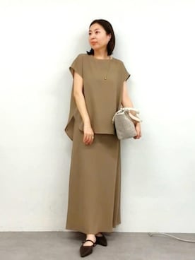 「RIVE DROITE（リヴドロワ）のアイテム（アクセサリー）」を使った、RIVE DROITE officialさん（レディース・160cm）の春コーディネート