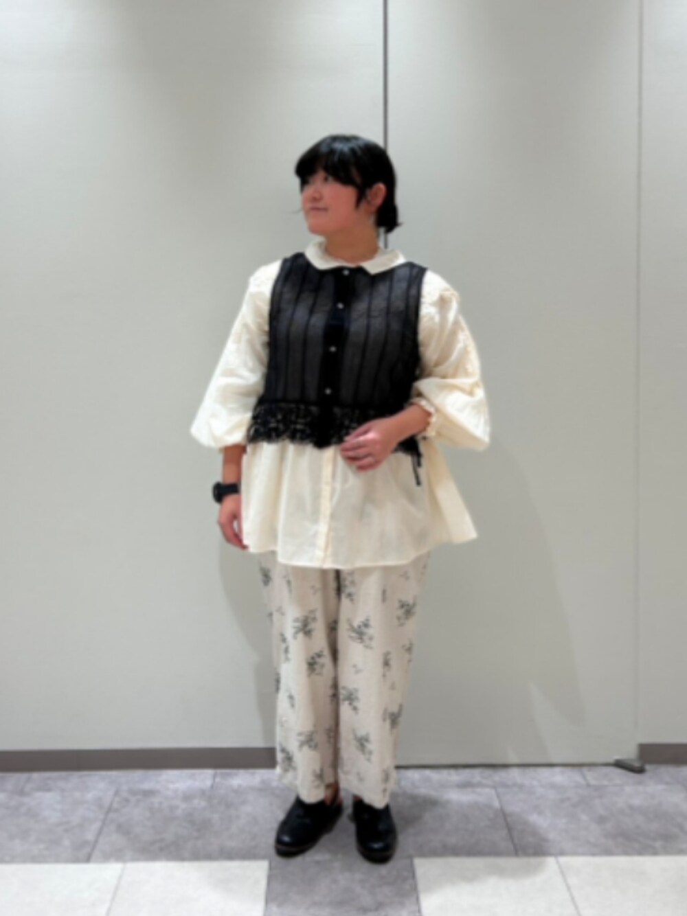 新品⭐︎ TSUHARU by SM2 チュール前後着裾レースベスト ブラック