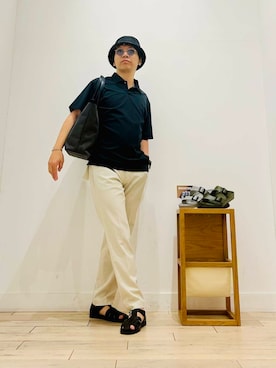 「アイテム（サンダル、グリーン系）」を使った、パックマン《そして伝説へ》さん（メンズ・170cm）の夏コーディネート