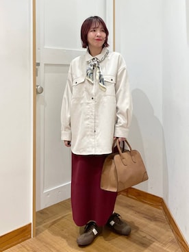 「アイテム（ハンカチ/ハンドタオル）」を使った、ミカミさん（レディース・153cm）の秋コーディネート