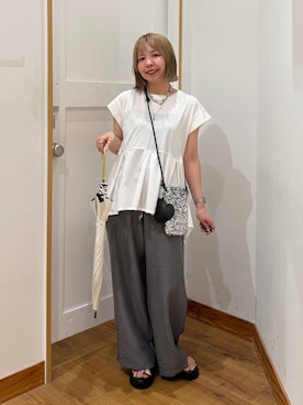 「GLOBAL WORK（グローバルワーク）のひんやり涼しい/フローズン切り替えペプラム/647529（Tシャツ/カットソー、ホワイト系）」を使った、ミカミさん（レディース・153cm）の夏コーディネート