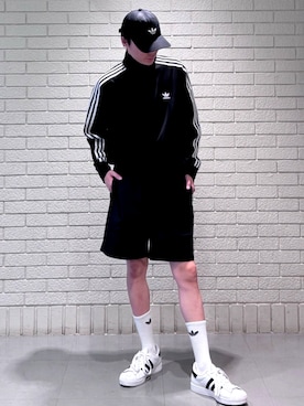 adidas Originals　パーカー　Tシャツ　ジャージ　トラックパンツ ボトムス｜アディカラー【アディダス公式】