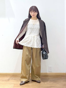 「アイテム（その他トップス、ホワイト系）」を使った、Hikaruさん（レディース・154cm）の秋コーディネート
