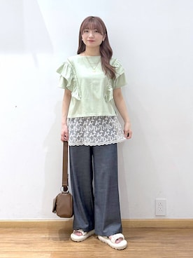 「GLOBAL WORK（グローバルワーク）のデニムライクパンツ/636574（その他パンツ、ブルー系）」を使った、Hikaruさんの夏コーディネート