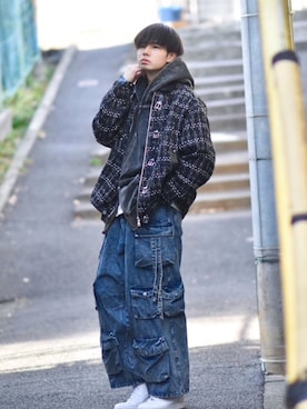 「アイテム（カーゴパンツ）」を使った、来夢⠀さん（メンズ・180cm）の秋コーディネート