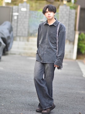 「CLEL（クレイル）の【CLEL】Vintage Design Semi-wide Flare Denim Pants / ヴィンテージデザイン セミワイドフレアデニムパンツ（デニムパンツ、ブラック系）」を使った、来夢⠀さん（メンズ・180cm）の春コーディネート