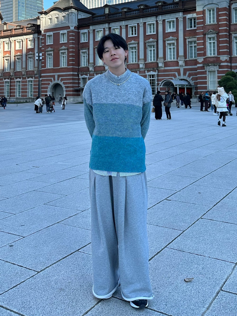 「最近のいい感じコーデ、休日スタイル、秋冬、シンプルスタイル、クリスマスに着たい服、おしゃれさんと繋がりたい、シンプル、ニット」｜「INTER FACTORYのてる - SILVER 925 HOOP EARRINGS / シルバー925 フープピアス　made in INTER FACTORY（ピアス（両耳用）、シルバー系）」を使った、souta_28さん（メンズ・170cm）の秋コーディネートの1枚目の写真