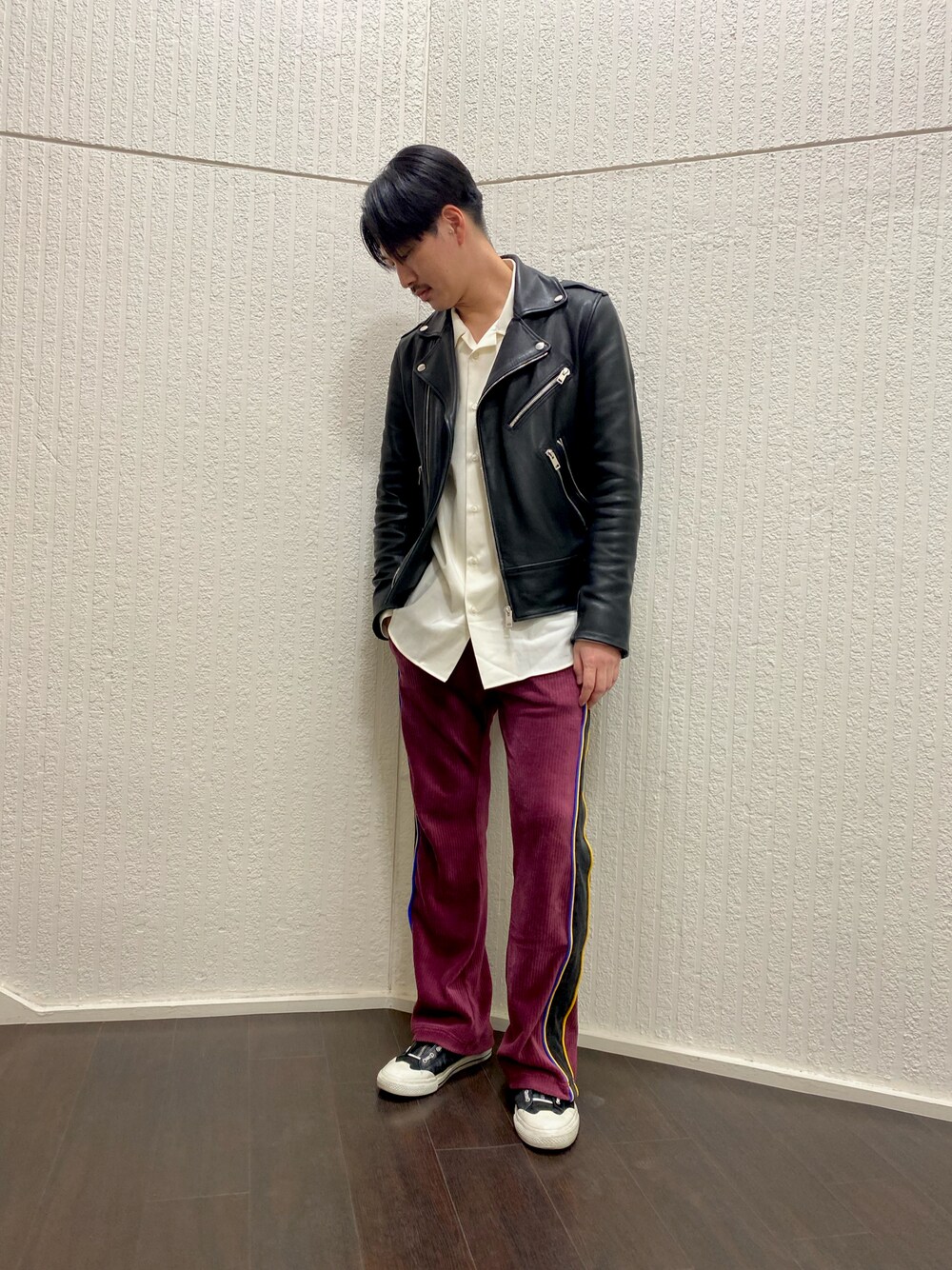 「diesel阪急メンズ大阪、diesel hankyu men's osaka、今日のコーデ、ブラック、フレアパンツ、ライダース」｜「DIESELのメンズ レザージャケット ライダース（ライダースジャケット、ブラック系）」を使った、taketoh0909さん（メンズ・185cm）の秋コーディネートの1枚目の写真