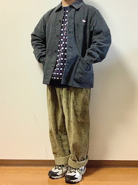 「Eddie Bauer（エディーバウアー）のアイテム（ニット/セーター）」を使った、りんたさん（メンズ・163cm）の秋コーディネート