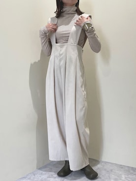 「r.（アールドット）のアイテム（オールインワン・サロペット）」を使った、r.さん（レディース・162cm）の秋コーディネート