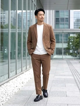 「アイテム（セットアップ、ブラウン系）」を使った、ANPASさん（メンズ・181cm）の秋コーディネート