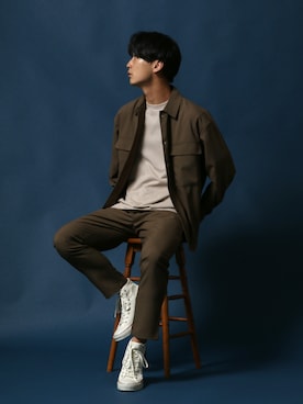 「テーパードパンツ」｜「アイテム（セットアップ）」を使った、Rinanさん（メンズ・178cm）の秋コーディネート