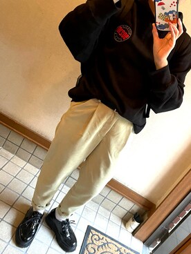 「GU（ジーユー）のアイテム（パンツ、イエロー系）」を使った、tamaさん（158cm）の秋コーディネート