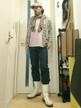 Uniqlo ユニクロ のtシャツ カットソー ピンク系 を使ったメンズ人気ファッションコーディネート Wear