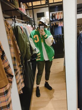「:CHOCOOLATEのアイテム」を使った、莊凱芩さん（レディース・167cm）の秋コーディネート