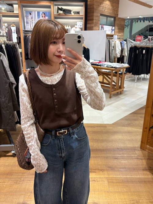 29日まで取り置き中です。ベルンハルトウィルヘルム 袖無しトップス 美品 Vin 9holes belt - Vin ヴィン- TONE Online Shop