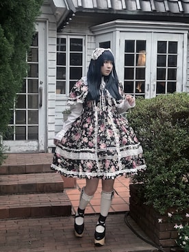 「Vivienne Westwood」｜Natsumiさん（レディース・161cm）の春コーディネート