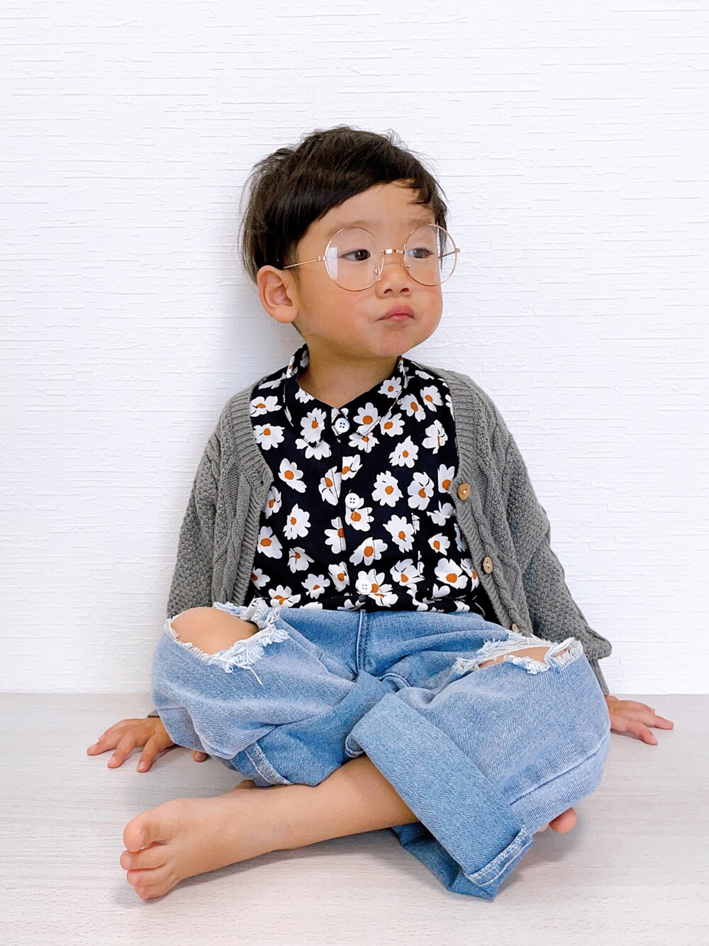 「西松屋、プチプラコーデ、キッズコーデ、シンプル、3歳、オーバーサイズ、デニムパンツ」｜「otonadekodomoのアイテム（シャツ/ブラウス、ブルー系）」を使った、まなっぺさん（キッズ・90cm）の冬コーディネートの1枚目の写真