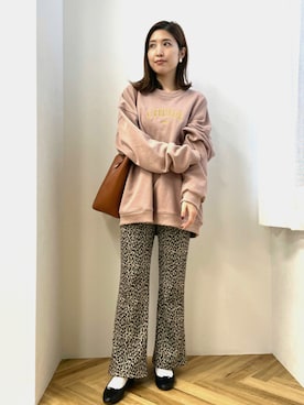 「ロゴパーカー」｜「アイテム（スウェット）」を使った、jumelleさん（レディース・154cm）の秋コーディネート