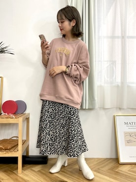 「くすみピンク」｜「アイテム（スウェット）」を使った、jumelleさん（レディース・151cm）の秋コーディネート