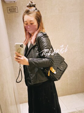 「chanel」｜「アイテム（ムートンコート）」を使った、misakiagehaさん（レディース・163cm）の冬コーディネート