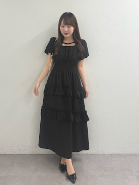 「continuer de NICE CLAUP(コンティニューデナイスクラップ)のたっぷりのティアードフリルが目を惹く、バルーン袖ティアードワンピース(ワンピース、ブラック系)」を使った、ちぴさん(レディース・158cm)の夏コーディネート
