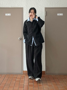 「アイテム（スラックス、ブラック系）」を使った、プチプラのじゅんpuchipurajunさん（メンズ・177cm）の秋コーディネート