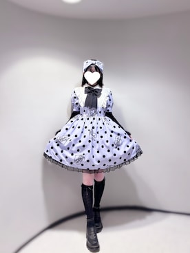 「Dr. Martens（ドクターマーチン）のアイテム」を使った、𝓐.⋆𝜗𝜚さん（骨格ウェーブ・レディース・163cm）の秋コーディネート