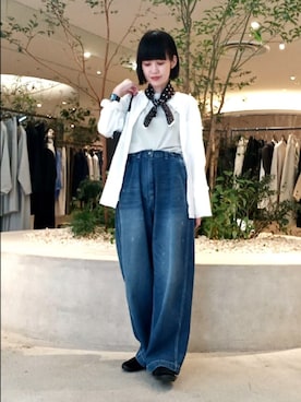 「アイテム（バンダナ/スカーフ）」を使った、トダカさん（レディース・160cm）の秋コーディネート