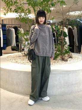 「かぐれ（カグレ）のユーティリティーイージーパンツ（その他パンツ）」を使った、トダカさん（レディース・160cm）の冬コーディネート