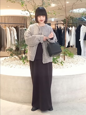 「かぐれ（カグレ）のアイテム（スカート）」を使った、トダカさん（レディース・160cm）の秋コーディネート