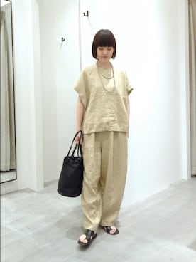 「かぐれ（カグレ）のリネンサークルプルオーバー（シャツ/ブラウス、ベージュ系）」を使った、トダカさん（レディース・160cm）の夏コーディネート