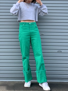 「ZARA（ザラ）のアイテム（デニムパンツ、グリーン系）」を使った、ナツさん（レディース・168cm）の秋コーディネート