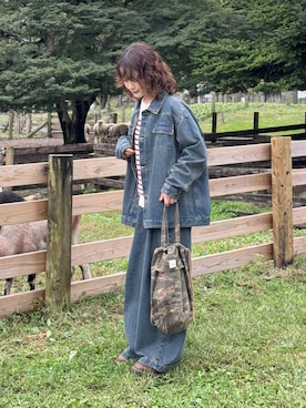 「アイテム（デニムジャケット）」を使った、木村 星南（せな）さん（レディース・162cm）の秋コーディネート