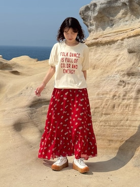 「アイテム（スカート）」を使った、木村 星南（せな）さん（レディース・162cm・20代）の夏コーディネート